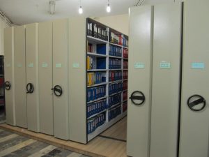 مشاوره ، طراحی ، ساخت و اجرای انواع سیستم های بایگانی ریلی و اداری ، قفسه های فروشگاهی و انبارداری